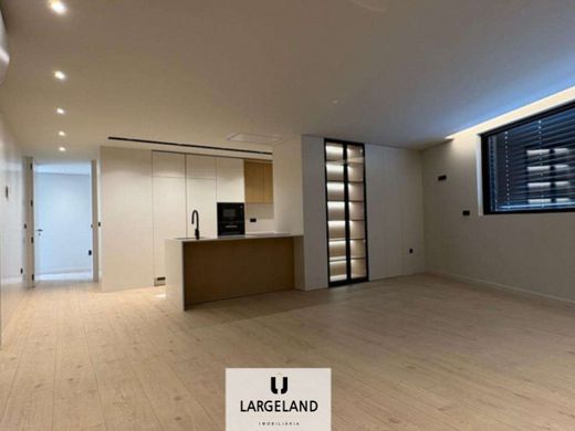 Luxury Apartment for sale in Gondomar, 430 000 €, Photo 4