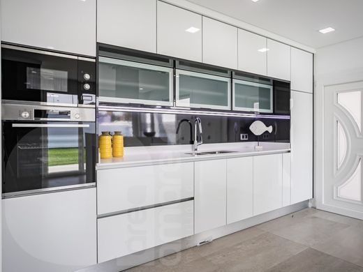 Maison de luxe à vendre à Seixal, 475 000 €, Photo 2