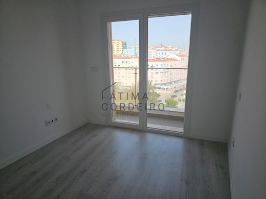 Luxury Apartment for sale in Seixal, 505 000 €, Photo 2