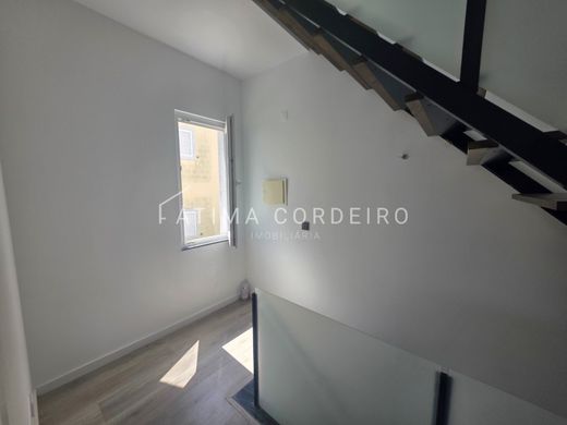 Luxury House for sale in Seixal, 465 000 €, Photo 2