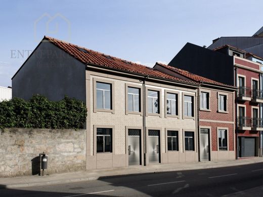 Maison de luxe à vendre à Porto, 670 000 €, Photo 3