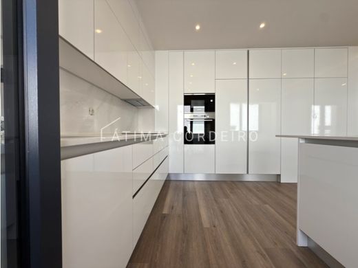 Appartement de luxe à vendre à Almada, 700 000 €, Photo 4