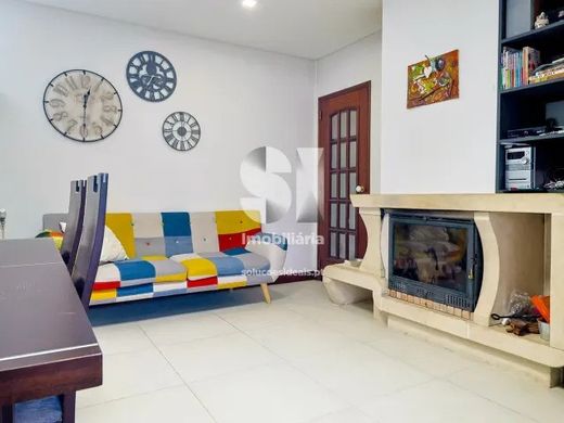 Maison de luxe à vendre à Cernache, 675 000 €, Photo 6