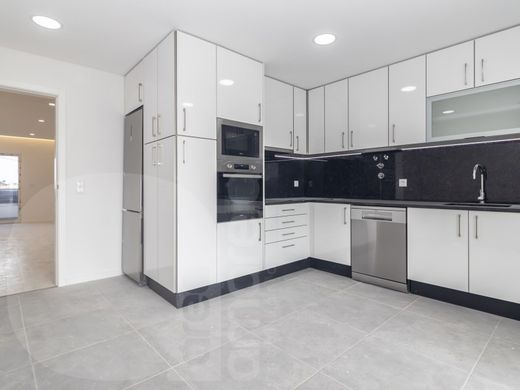 Luxury Apartment for sale in Seixal, 400 000 €, Photo 7