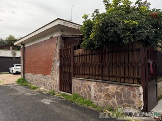 Luxury House for sale in Rome, 550 000 €, Photo 3