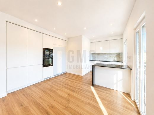 Luxury Apartment for sale in Odivelas, 530 000 €, Photo 4