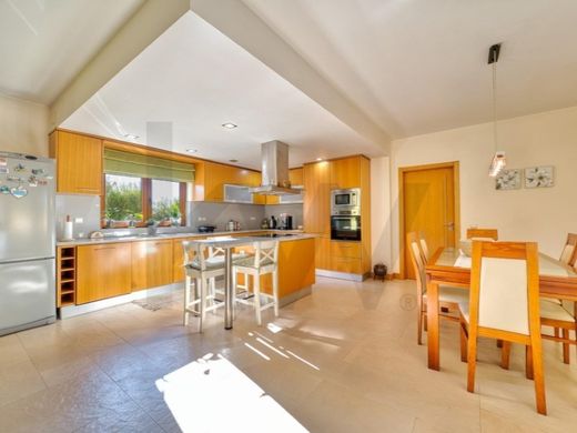 Luxury House for sale in Santarém, 720 000 €, Photo 6