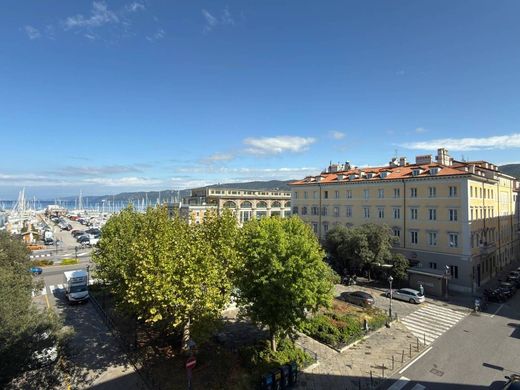Appartement de luxe à vendre à Trieste, 760 000 €, Photo 4