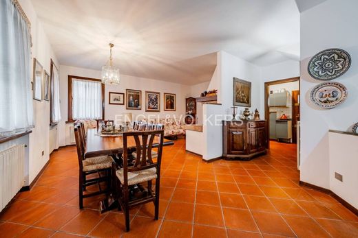 Luxury House for sale in Treviso, 430 000 €, Photo 4