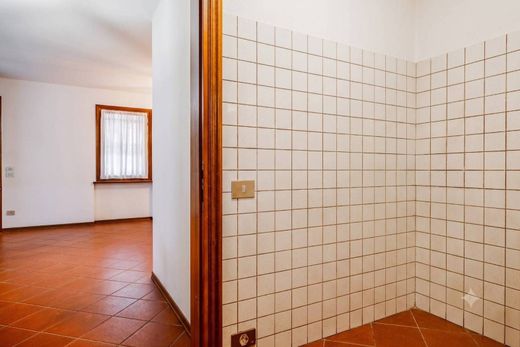 Luxury House for sale in Treviso, 430 000 €, Photo 5