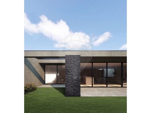 Maison de luxe à vendre à Braga, 670 000 €, Photo 1