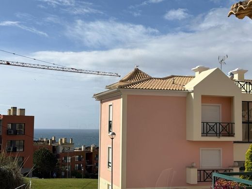 Luxury House for sale in Sesimbra, 650 000 €, Photo 1