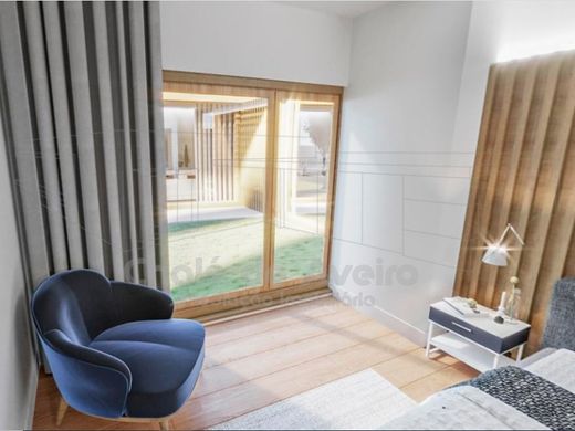 Maison de luxe à vendre à Aveiro, 820 000 €, Photo 1