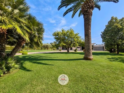 Maison de luxe à vendre à Latina, 675 000 €, Photo 2