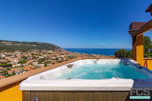 Appartement de luxe à vendre à Pietra Ligure, 720 000 €, Photo 2