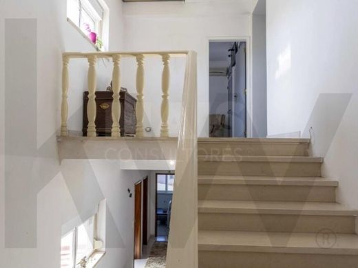Maison de luxe à vendre à Odivelas, 640 000 €, Photo 2
