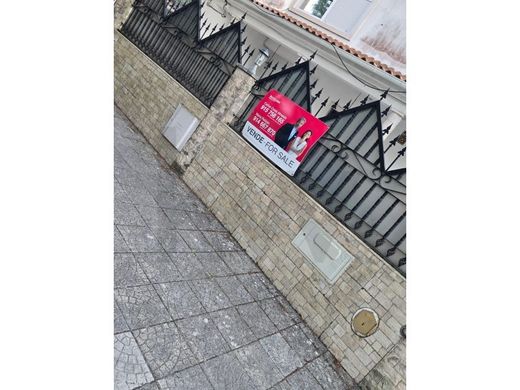 Maison de luxe à vendre à Odivelas, 640 000 €, Photo 3