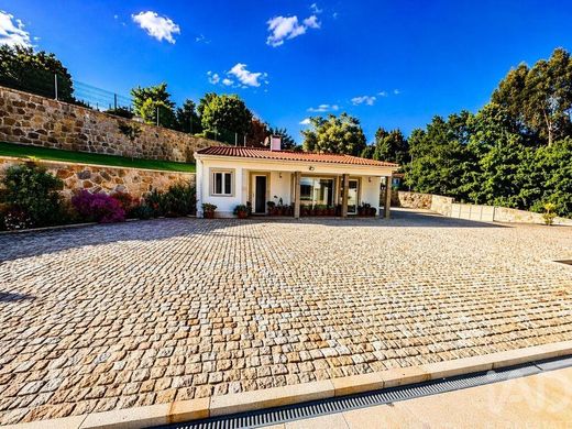 Maison de luxe à vendre à Vale, 650 000 €, Photo 4