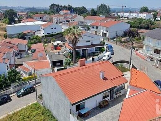 Luxury House for sale in Maia, 440 000 €, Photo 7
