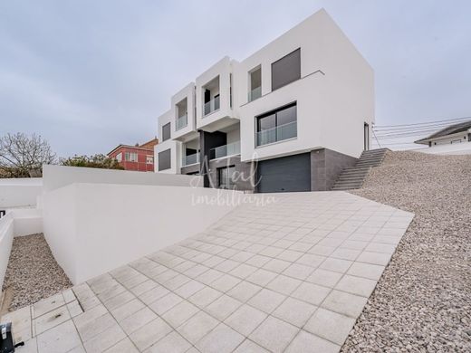 Luxury House for sale in Seixal, 765 000 €, Photo 3