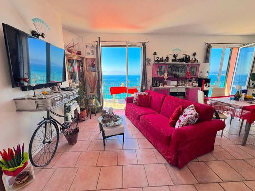 Luxury Apartment for sale in Borgio, 770 000 €, Photo 7