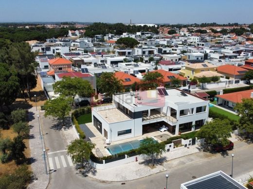 Maison de luxe à vendre à Setúbal, 1 200 000 €, Photo 1