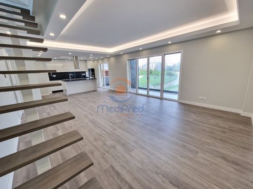 Luxury Apartment for sale in Odivelas, 630 000 €, Photo 2