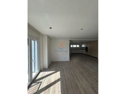 Luxury Apartment for sale in Odivelas, 462 000 €, Photo 3