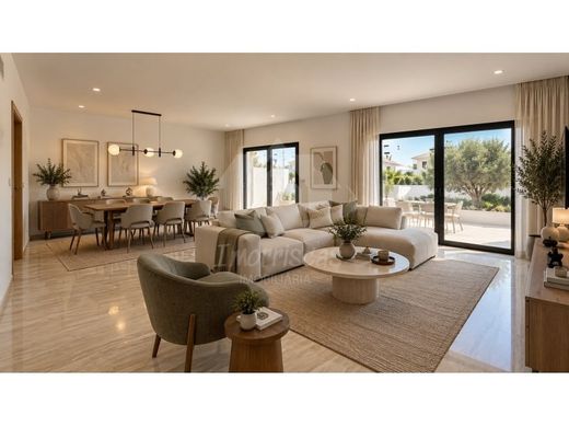 Luxury House for sale in Loures, 740 000 €, Photo 5