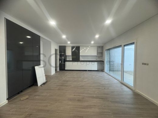 Luxury House for sale in Seixal, 590 000 €, Photo 5