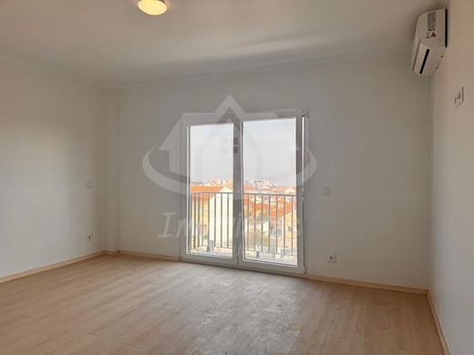 Luxury House for sale in Loures, 749 900 €, Photo 6