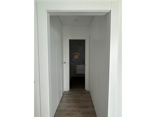 Luxury Apartment for sale in Odivelas, 555 000 €, Photo 7