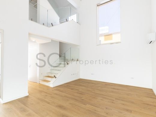 Luxury House for sale in Almada, 750 000 €, Photo 2
