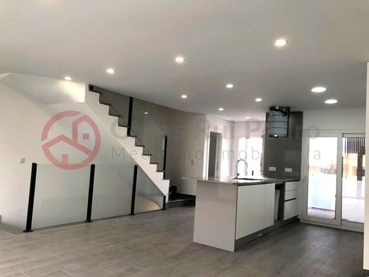 Maison de luxe à vendre à Seixal, 555 000 €, Photo 3