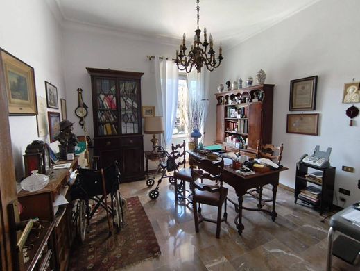 Appartement de luxe à vendre à Naples, 730 000 €, Photo 3