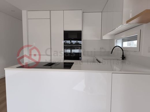Luxury House for sale in Seixal, 560 000 €, Photo 3