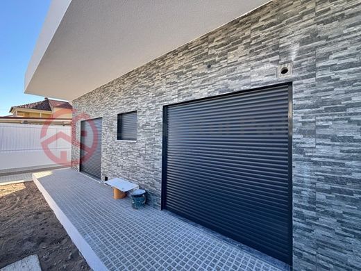 Luxury House for sale in Seixal, 640 000 €, Photo 4