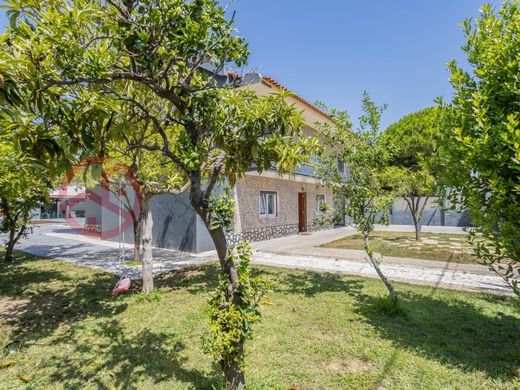 Maison de luxe à vendre à Seixal, 690 000 €, Photo 4