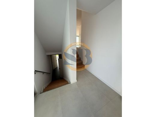 Maison de luxe à vendre à Santa Maria Da Feira, 550 000 €, Photo 4