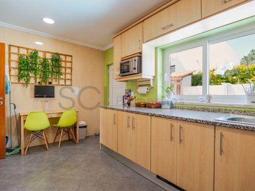 Maison de luxe à vendre à Aroeira, 680 000 €, Photo 5