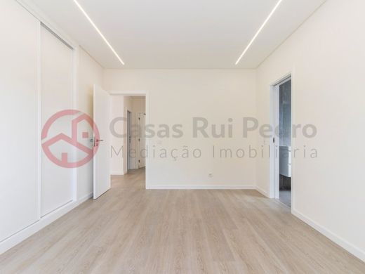 Luxury House for sale in Seixal, 435 000 €, Photo 5