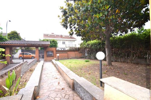 Maison de luxe à vendre à Rome, 819 000 €, Photo 5