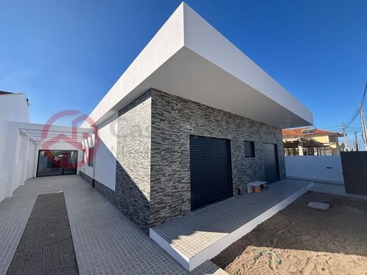 Luxury House for sale in Seixal, 640 000 €, Photo 6