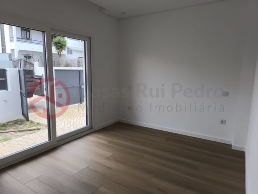 Luxury House for sale in Seixal, 560 000 €, Photo 6