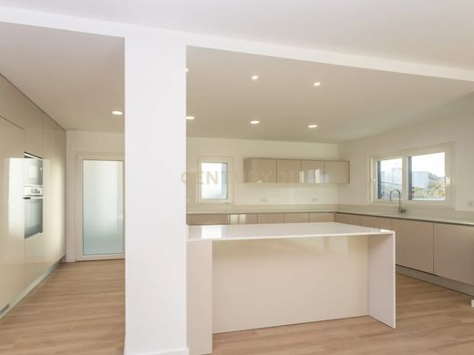 Maison de luxe à vendre à Almada, 745 000 €, Photo 6