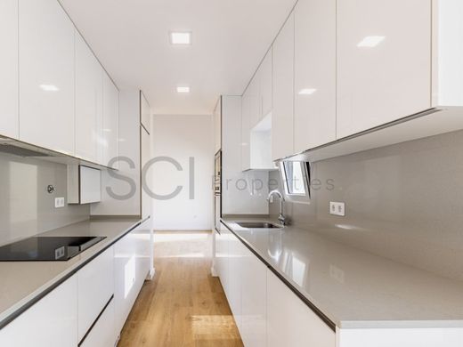 Luxury House for sale in Almada, 750 000 €, Photo 7