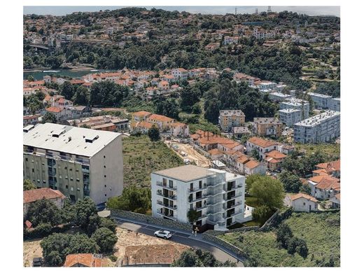 Luxury Apartment for sale in Gondomar, 410 000 €, Photo 5