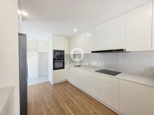 Maison de luxe à vendre à Póvoa de Varzim, 575 000 €, Photo 4