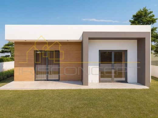 Maison de luxe à vendre à Leiria, 420 000 €, Photo 4