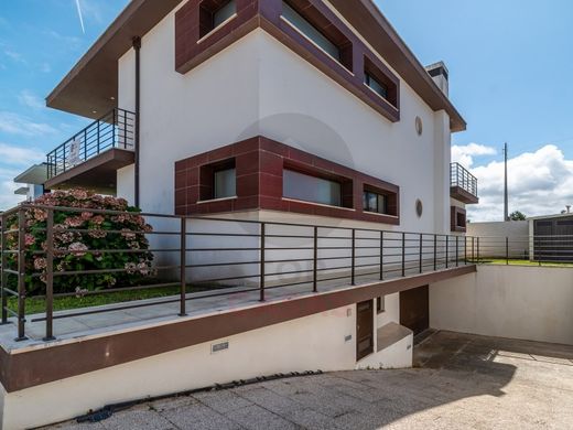 Luxury House for sale in Caldas Da Rainha, 615 000 €, Photo 4